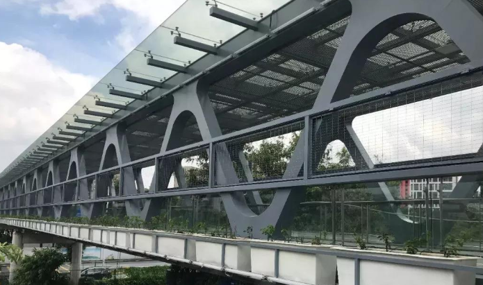 青岛论管桁架结构工程弯管加工防锈处理的方法